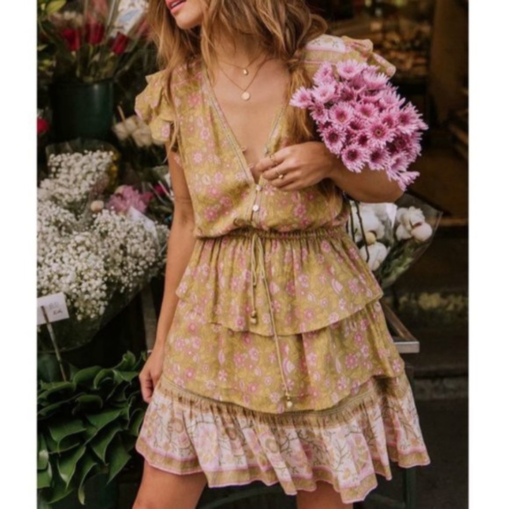 Boho chic Floral print ruffle detail Mini dress - Picture 1 of 4